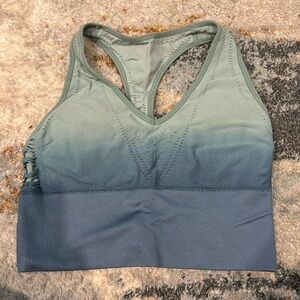VS PINK SPORTS BRA